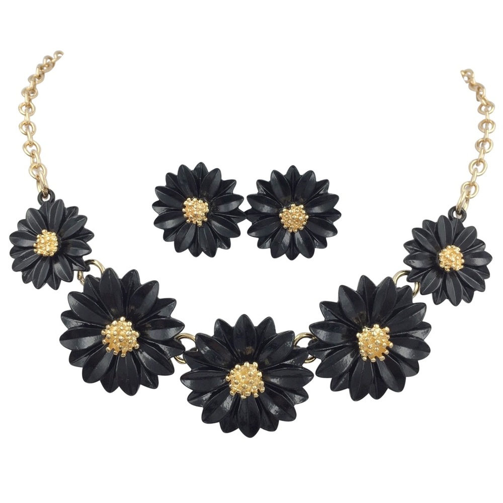 Black Painted 5 Daisy Necklace & Stud Earrings Set